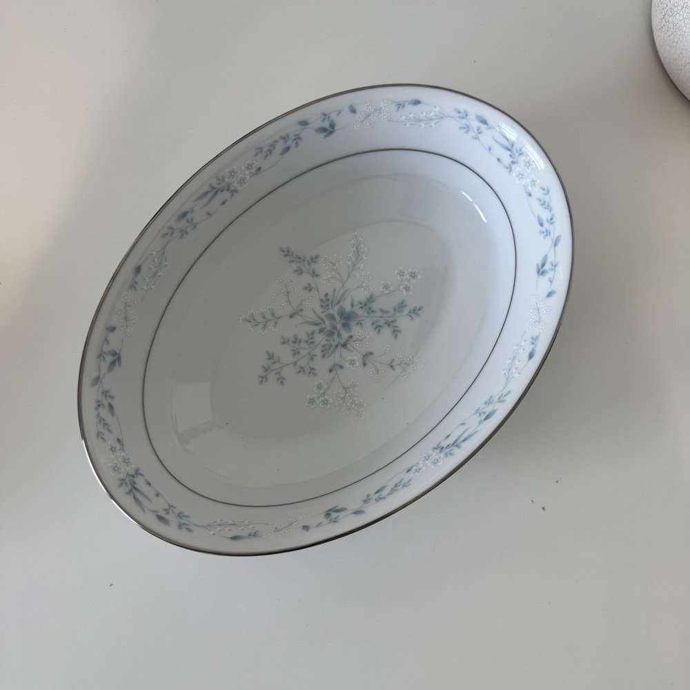 NORITAKE‎ CAROLYN 2693- 9" Oval Serving Bowl